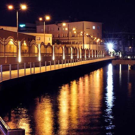Bright Port View Apartment- Free Parking كالياري المظهر الخارجي الصورة