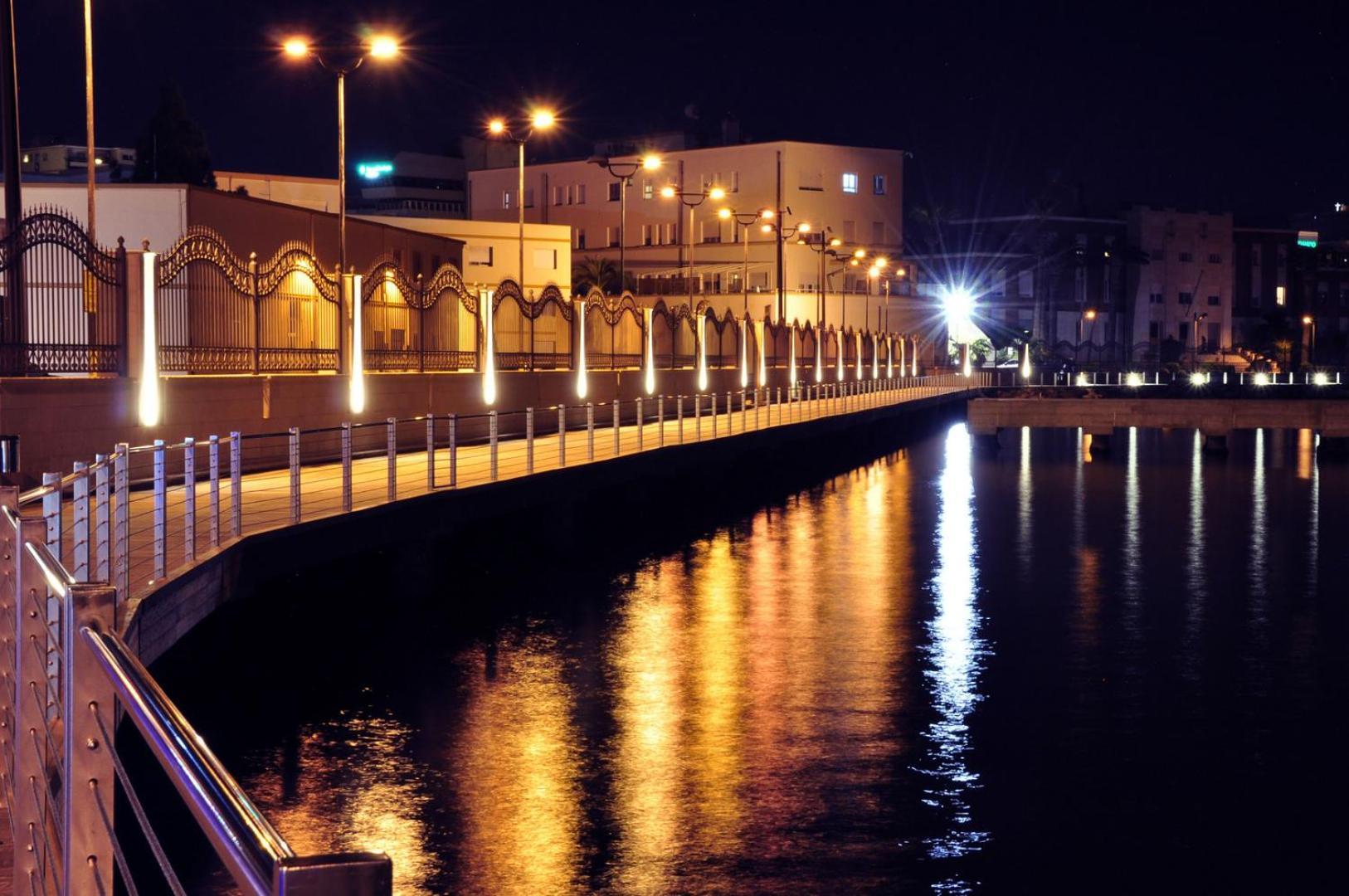 Bright Port View Apartment- Free Parking كالياري المظهر الخارجي الصورة