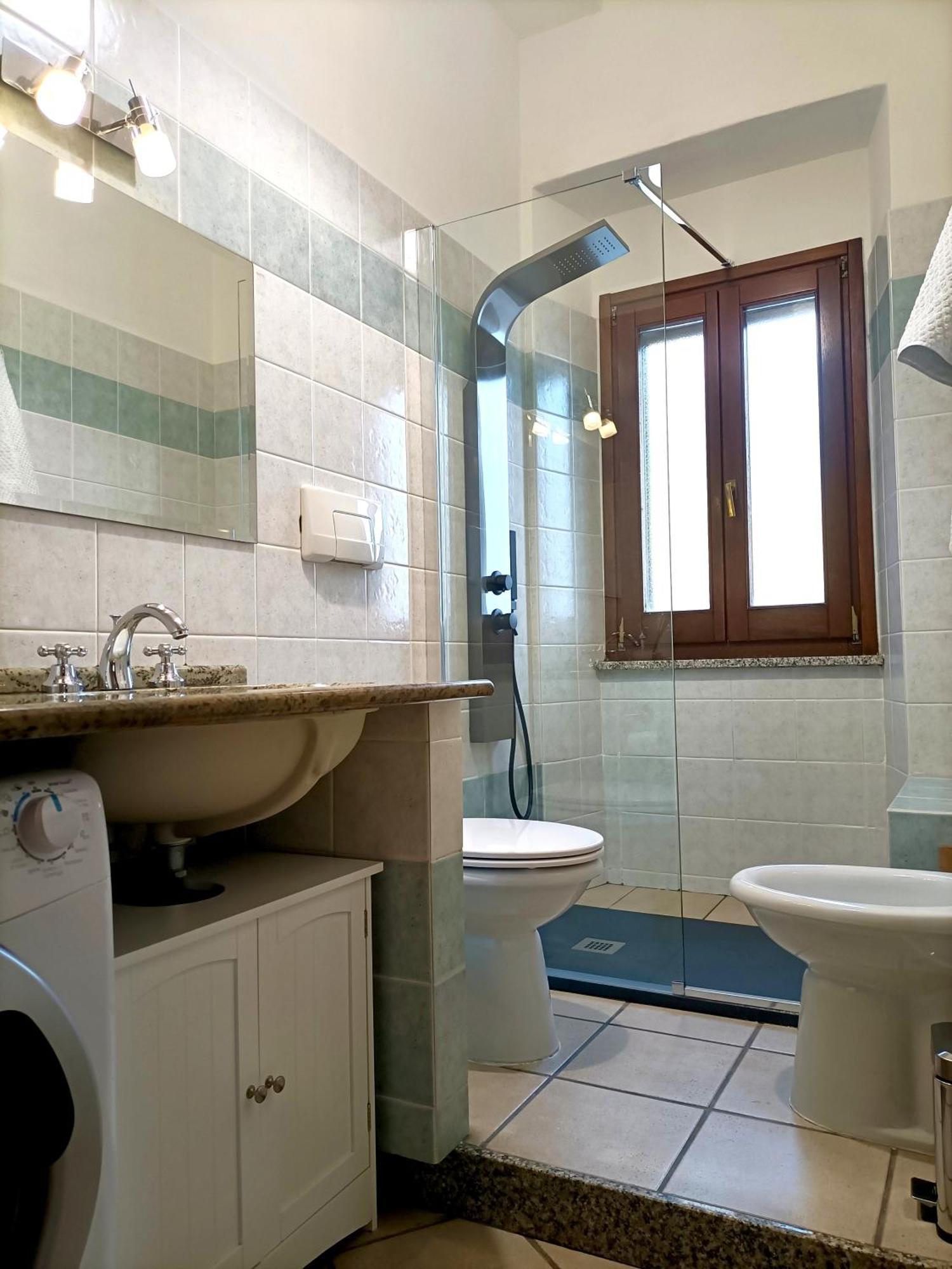 Bright Port View Apartment- Free Parking كالياري المظهر الخارجي الصورة