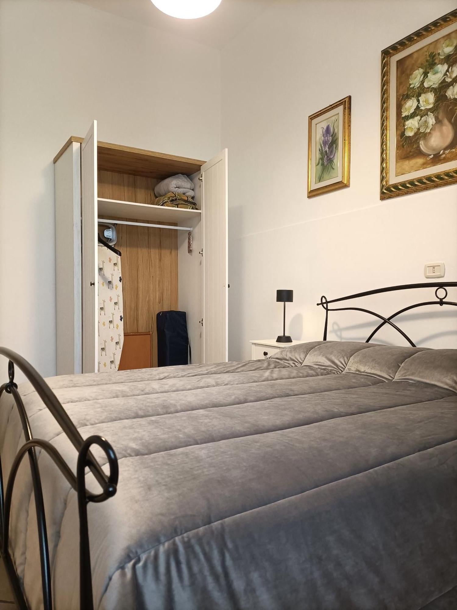 Bright Port View Apartment- Free Parking كالياري المظهر الخارجي الصورة