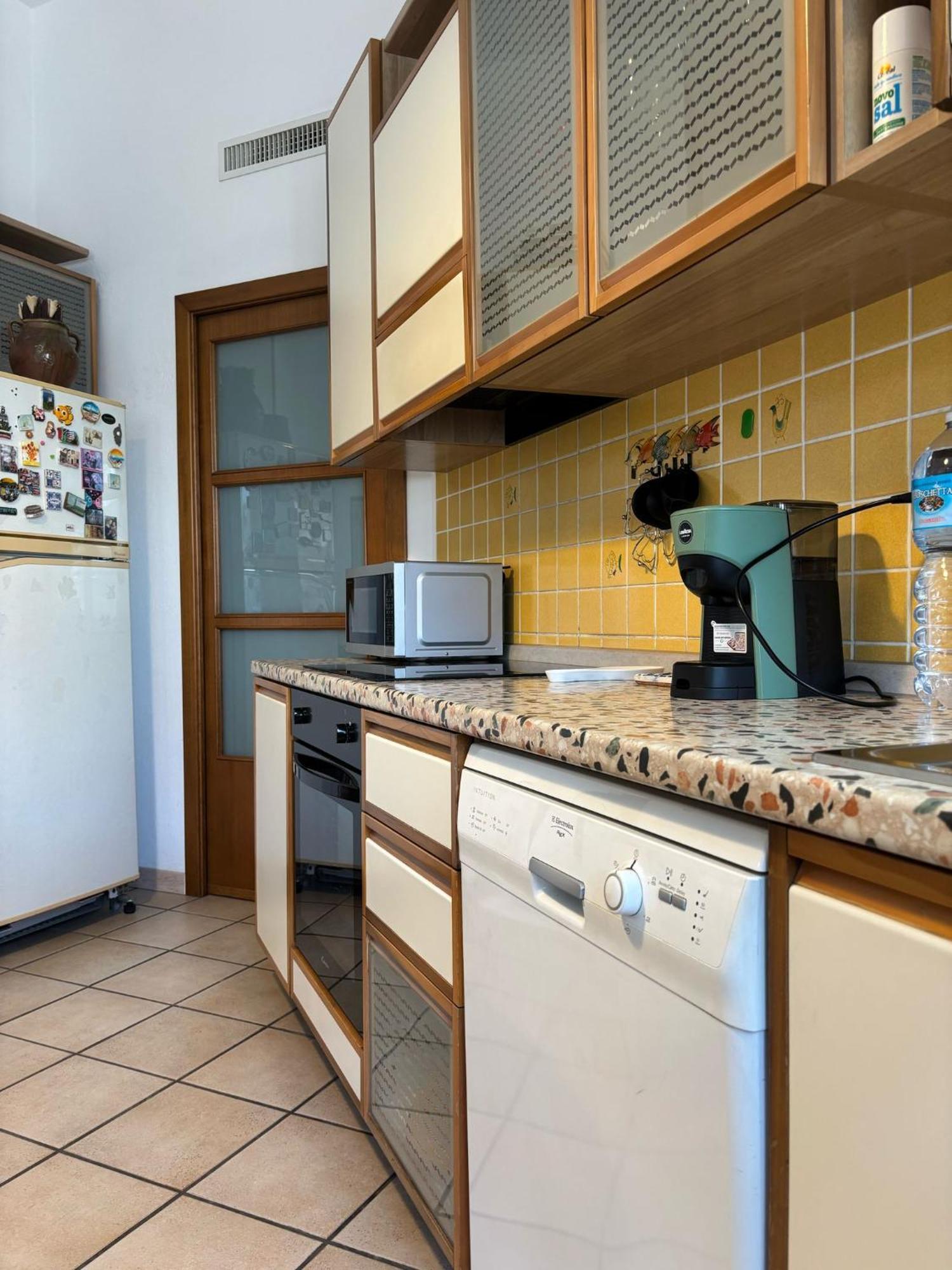 Bright Port View Apartment- Free Parking كالياري المظهر الخارجي الصورة
