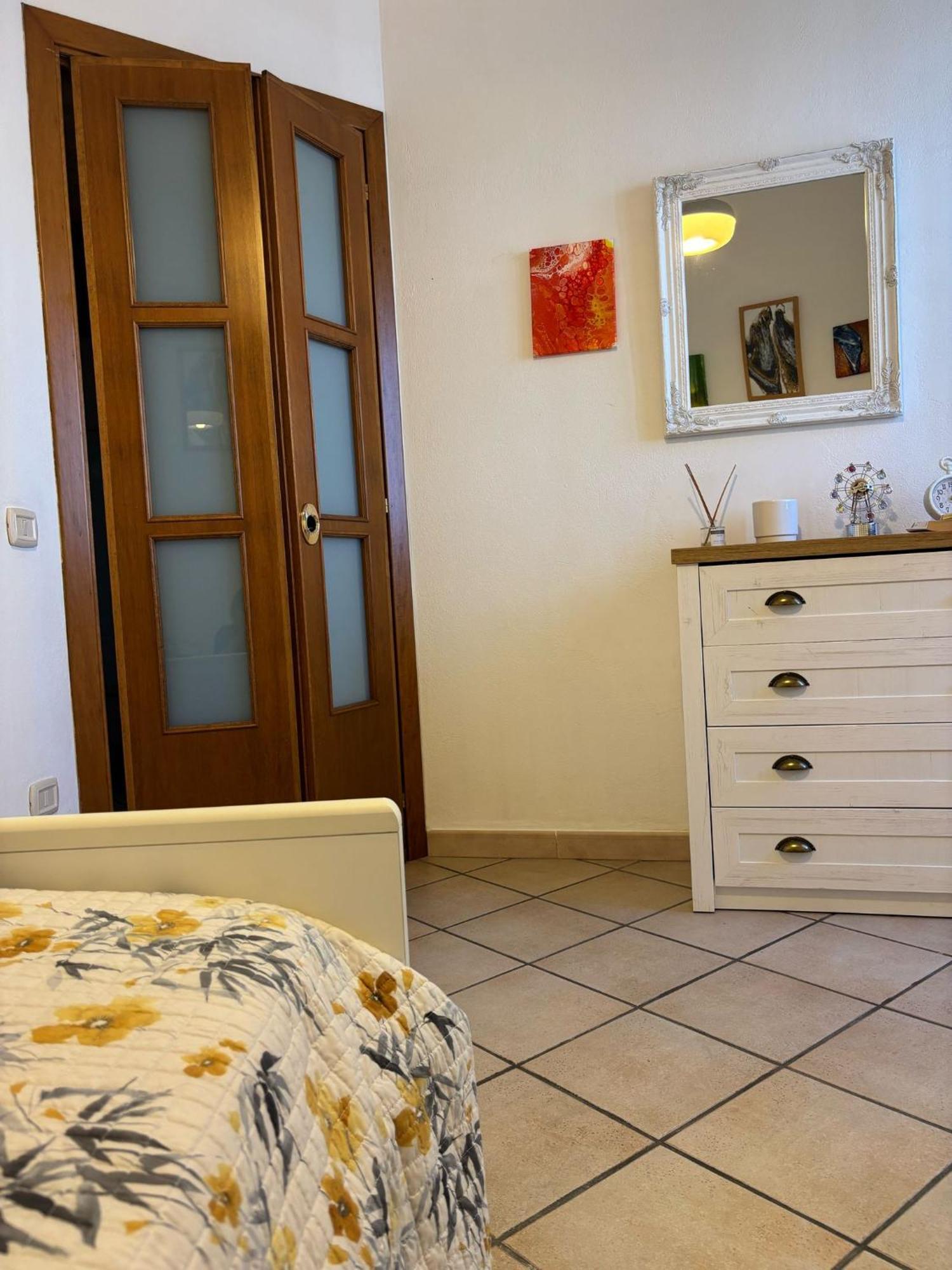 Bright Port View Apartment- Free Parking كالياري المظهر الخارجي الصورة