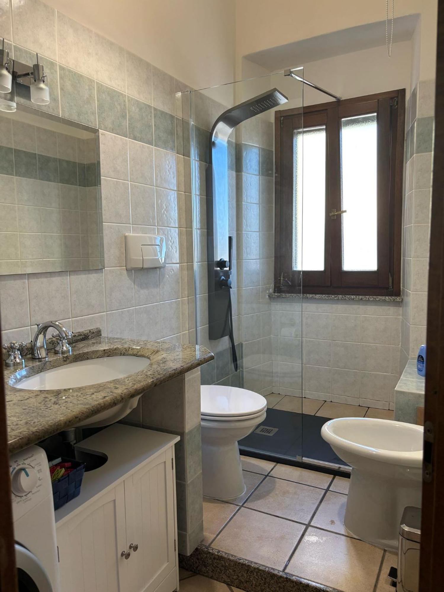 Bright Port View Apartment- Free Parking كالياري المظهر الخارجي الصورة